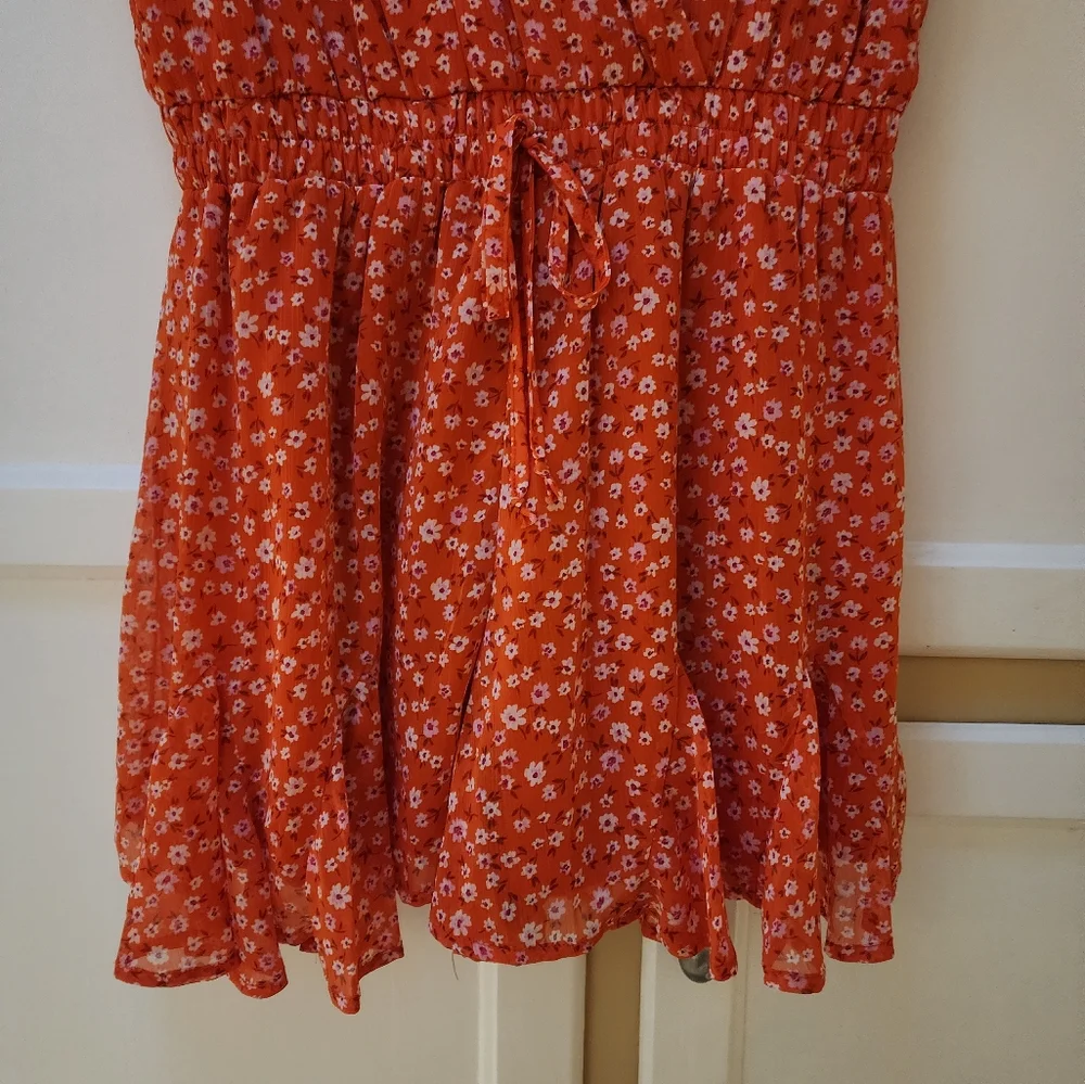 Row A Women's Floral V-Neck Romper - Picture 13 of 15